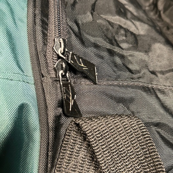 Vintage 1993 Reebok Duffle Bag Black Teal Nylon Gym Travel Vector Logo RN 69421 - Picture 12 of 12